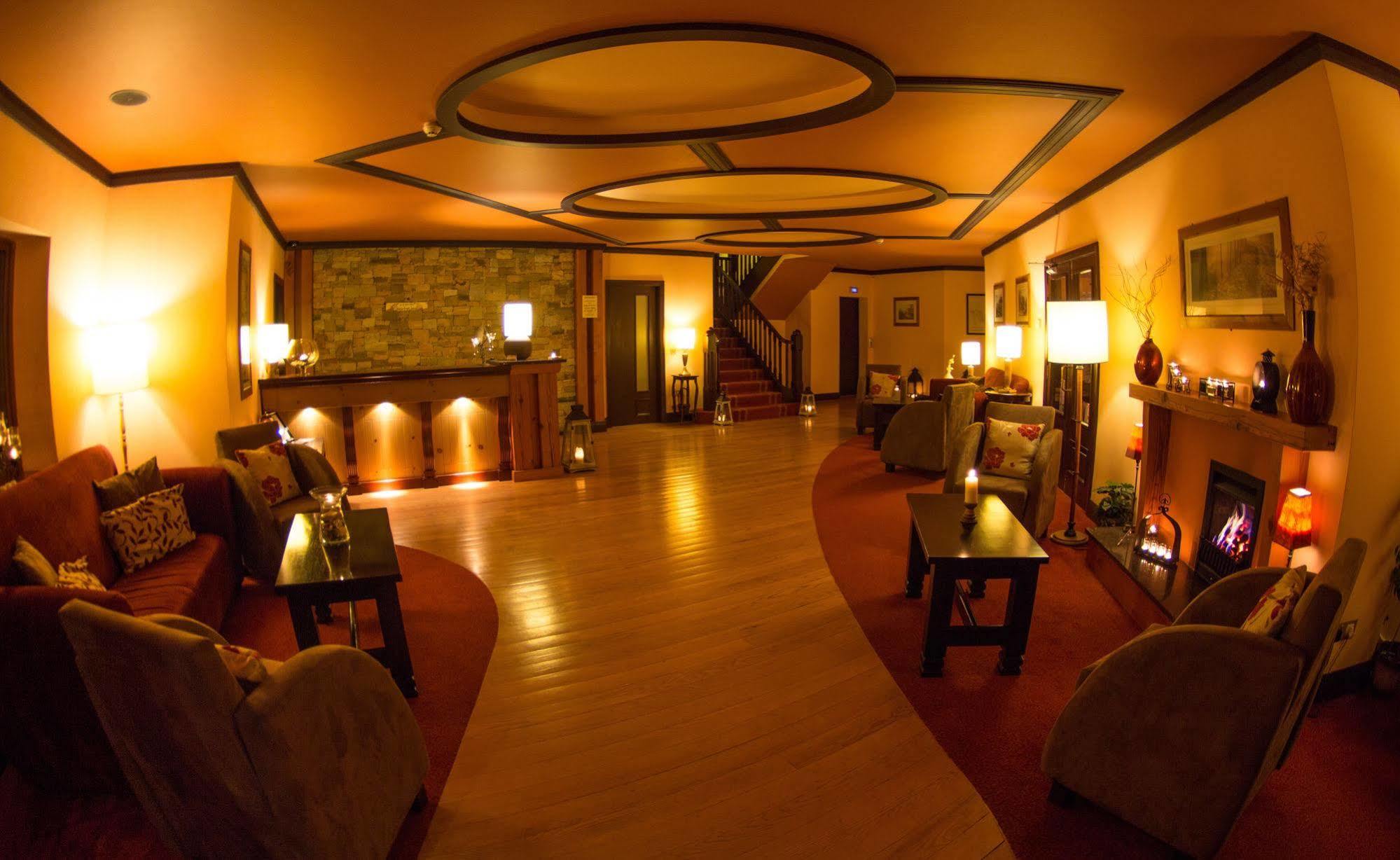 מלון אניסקרון Waterfront House & Restaurant מראה חיצוני תמונה
